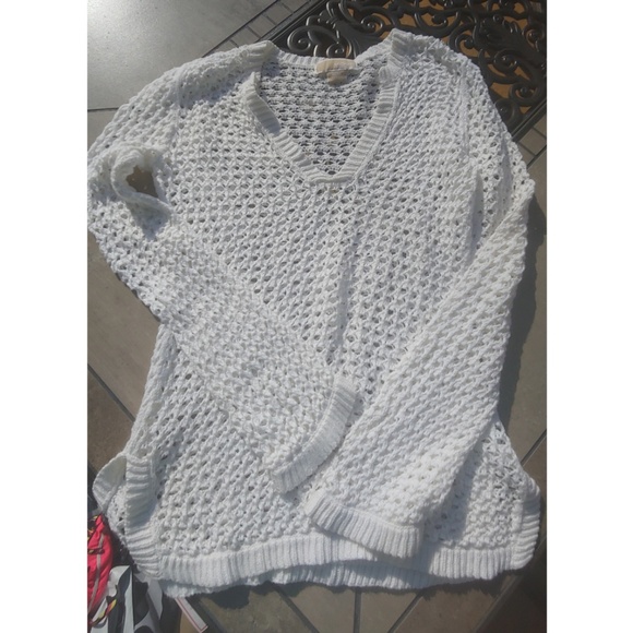 Like new Micheal Kors Knit pullover! - Picture 1 of 3